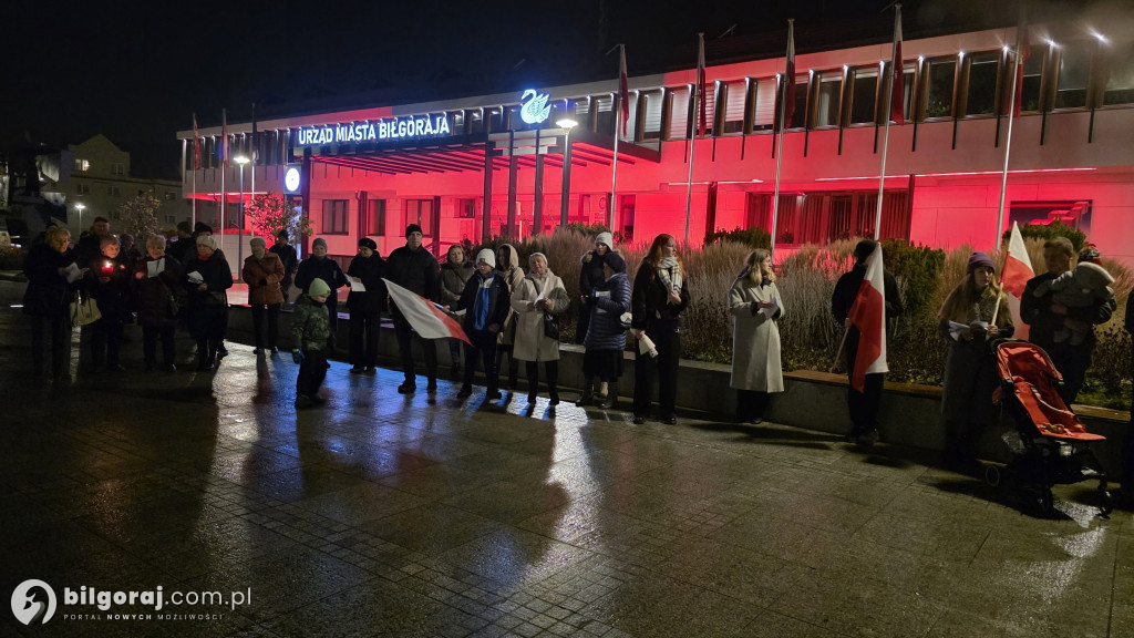 Patriotyczny głos na Placu Wolności: Mieszkańcy Biłgoraja na 11 listopada