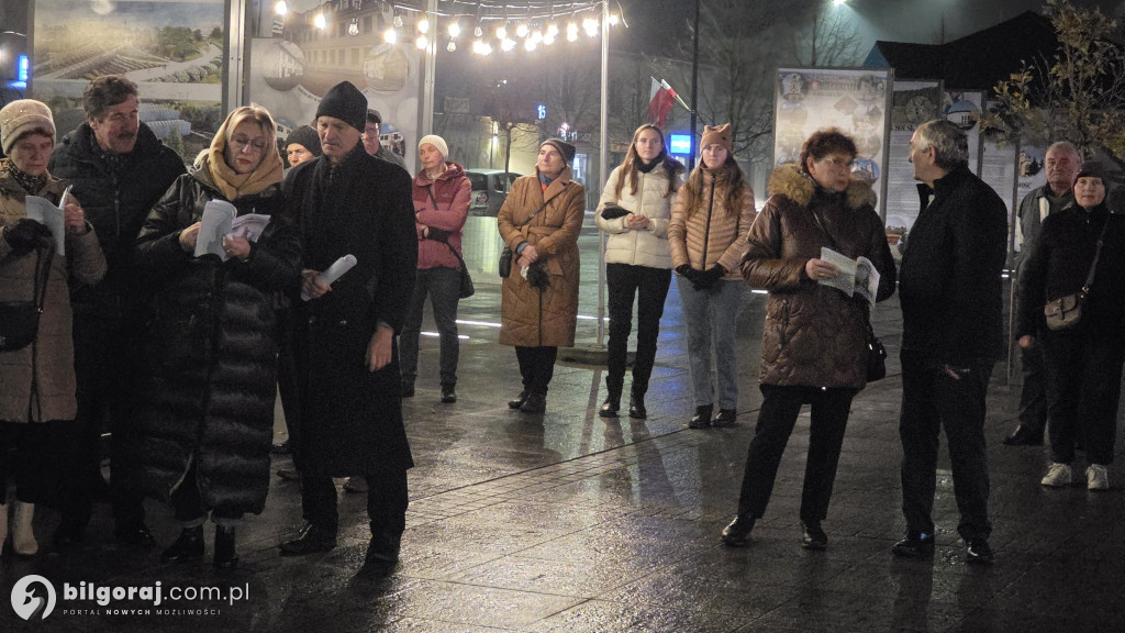 Patriotyczny głos na Placu Wolności: Mieszkańcy Biłgoraja na 11 listopada