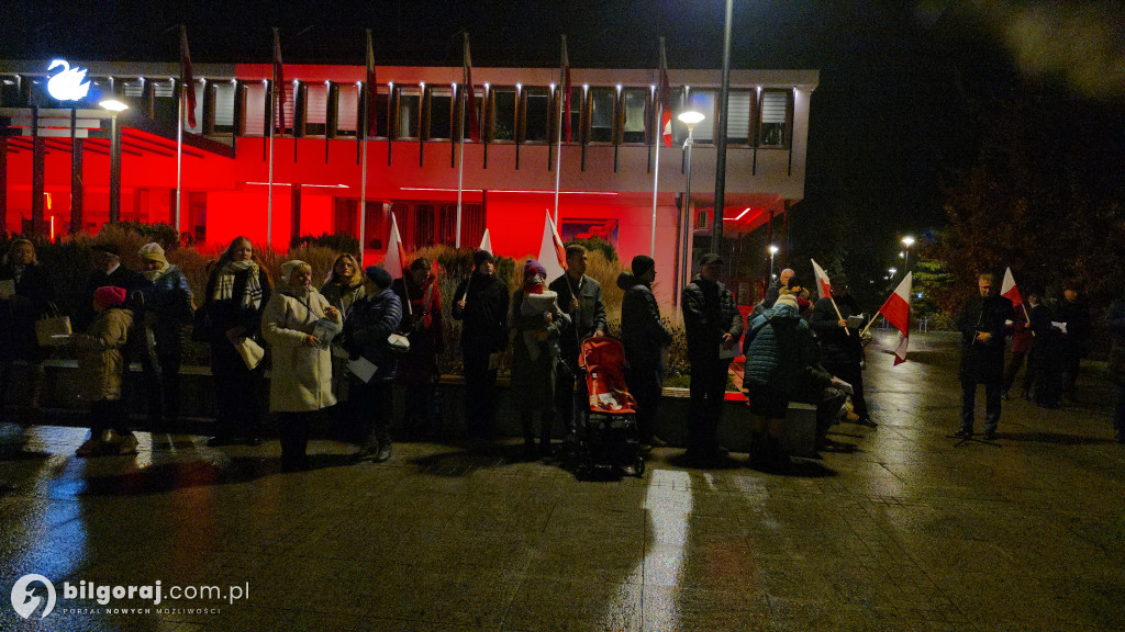 Patriotyczny głos na Placu Wolności: Mieszkańcy Biłgoraja na 11 listopada