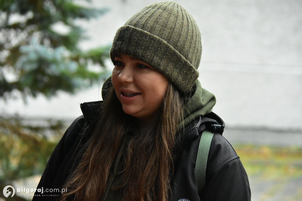 Aktywny listopad: Najwytrwalsi mieszkańcy Biłgoraja na wędrówce z leśnikiem