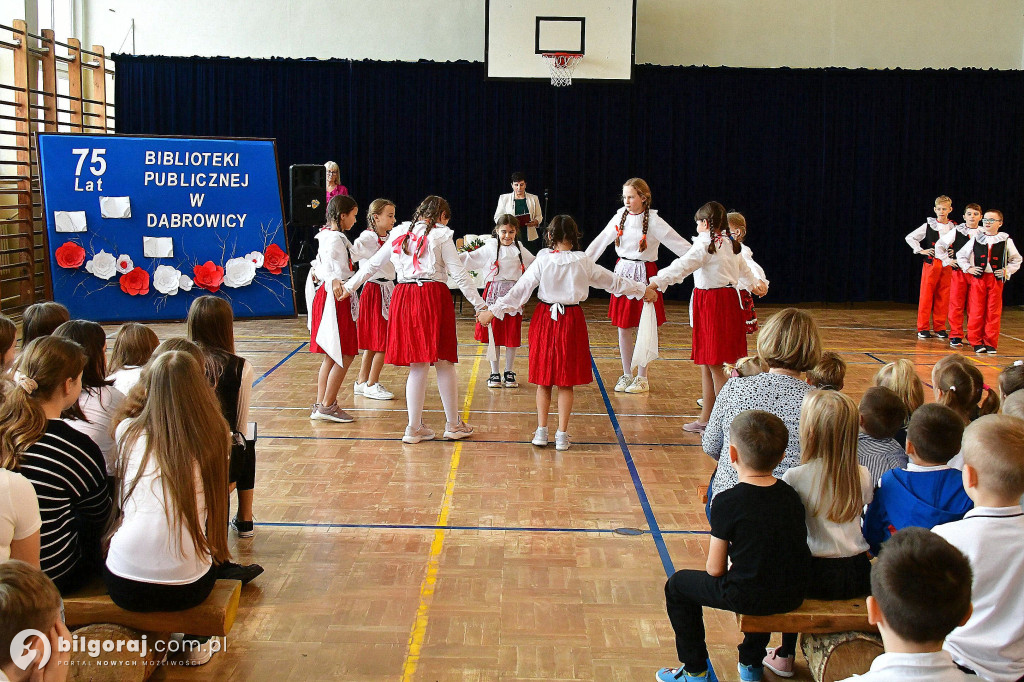 75 lat Strażniczki Słowa: Jubileusz Biblioteki Publicznej w Dąbrowicy