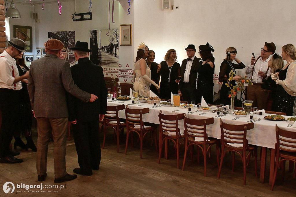 Rada Kobiet przeniosła uczestników do lat 20. i 30.