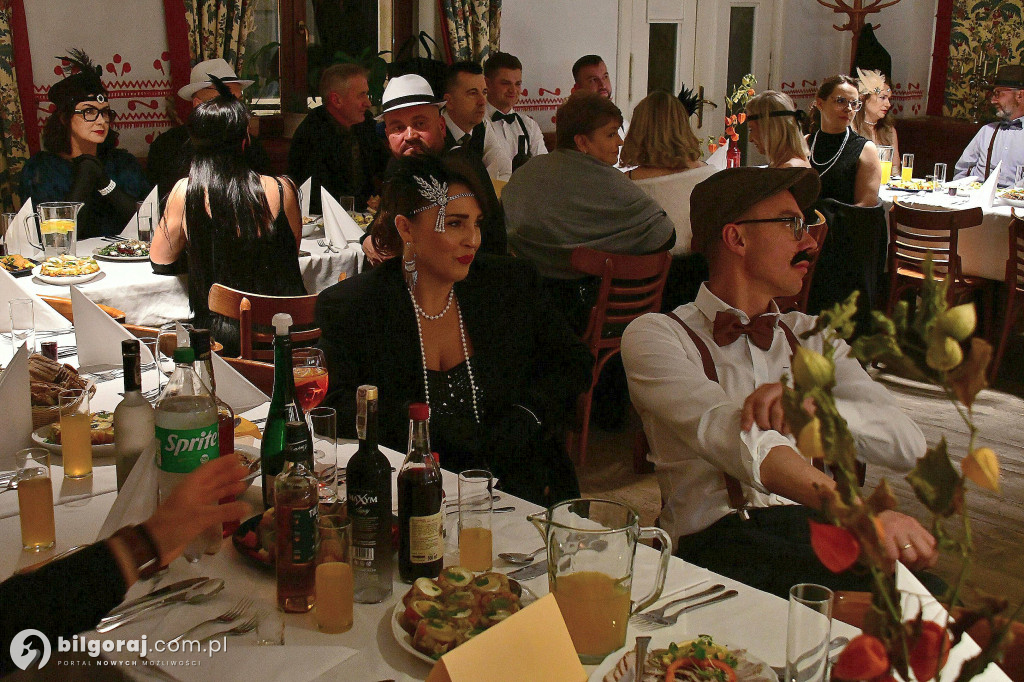 Rada Kobiet przeniosła uczestników do lat 20. i 30.