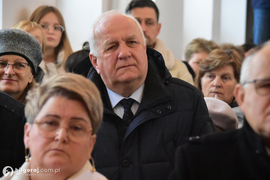 Wprowadzenie relikwii św. Jana Pawła II do Chmielka