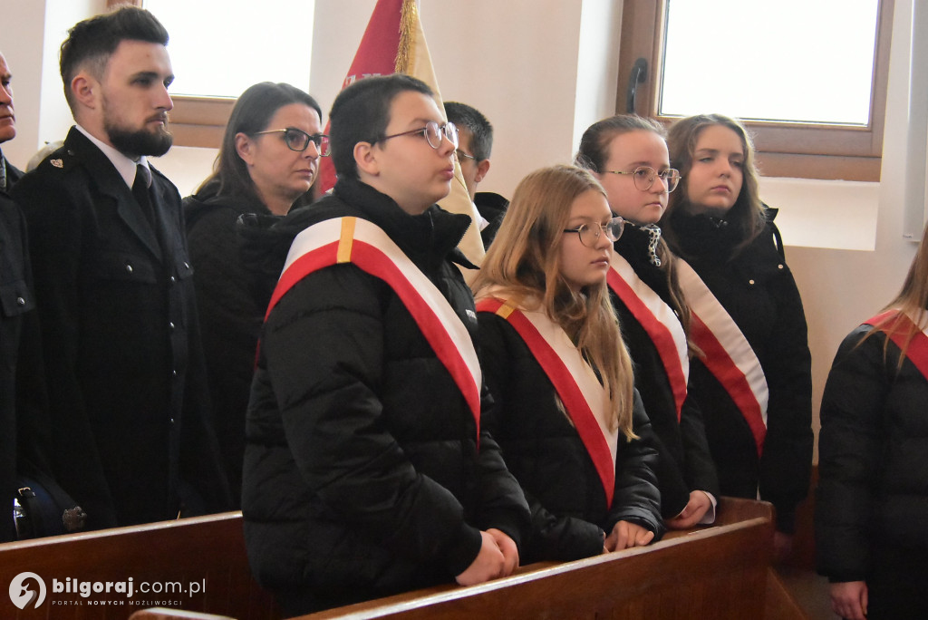 Wprowadzenie relikwii św. Jana Pawła II do Chmielka