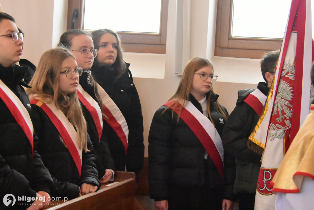 Wprowadzenie relikwii św. Jana Pawła II do Chmielka