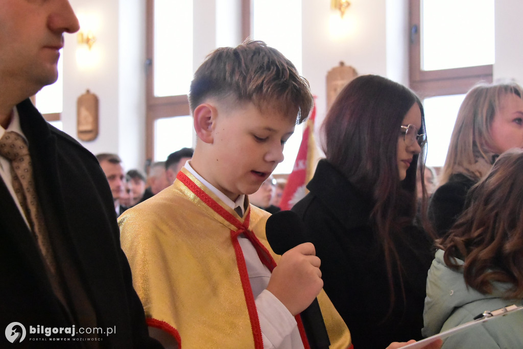 Wprowadzenie relikwii św. Jana Pawła II do Chmielka