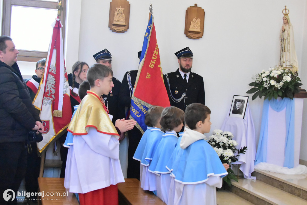 Wprowadzenie relikwii św. Jana Pawła II do Chmielka