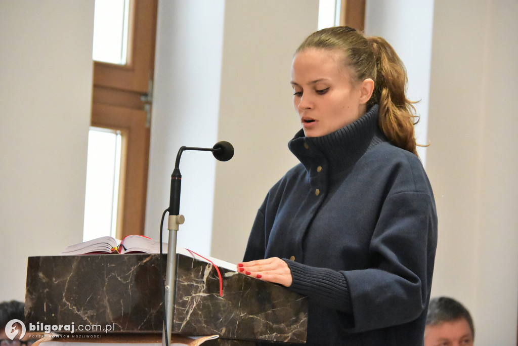 Wprowadzenie relikwii św. Jana Pawła II do Chmielka