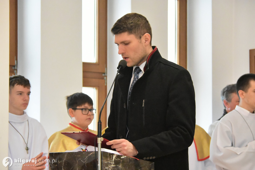 Wprowadzenie relikwii św. Jana Pawła II do Chmielka