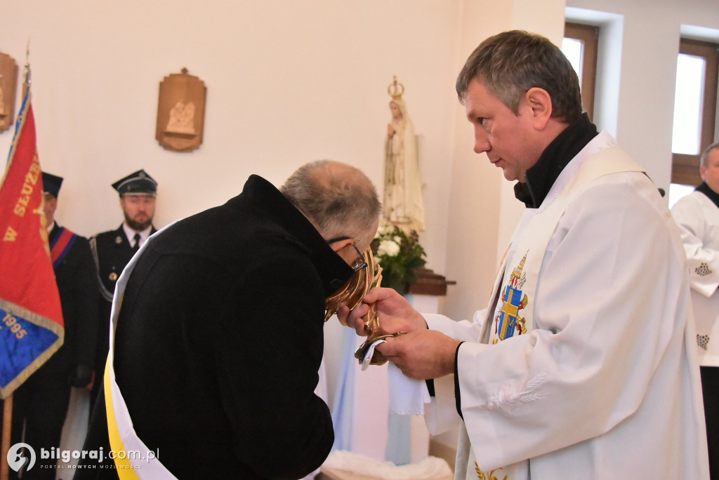 Wprowadzenie relikwii św. Jana Pawła II do Chmielka