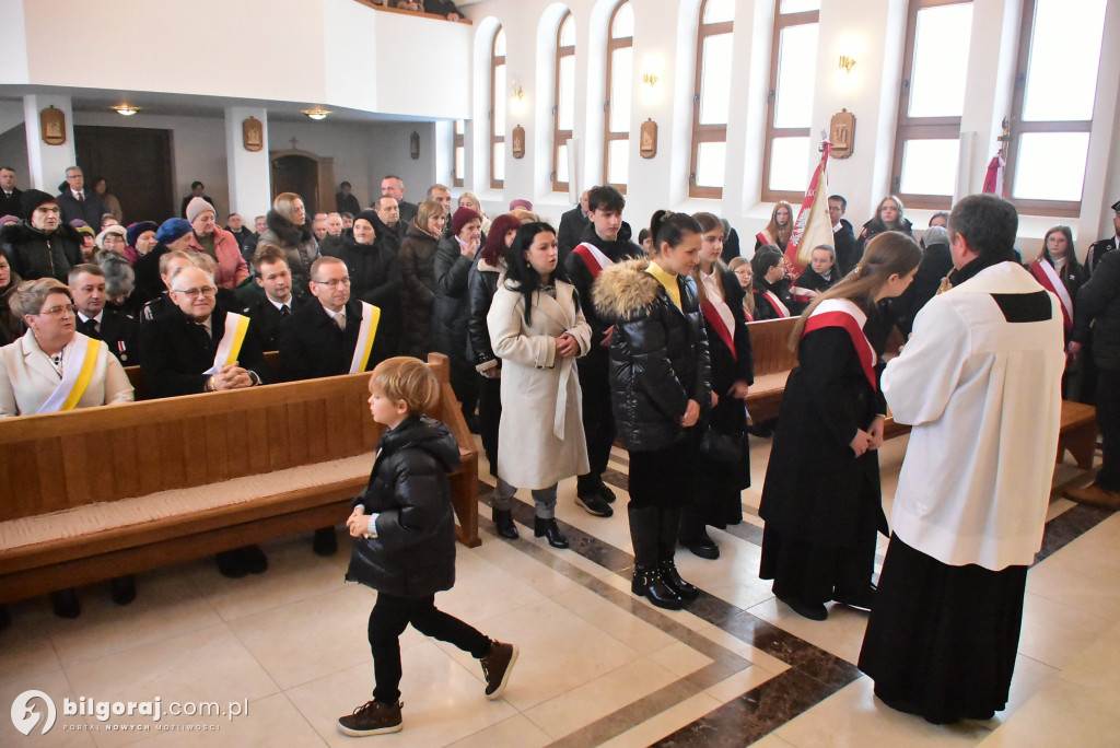 Wprowadzenie relikwii św. Jana Pawła II do Chmielka