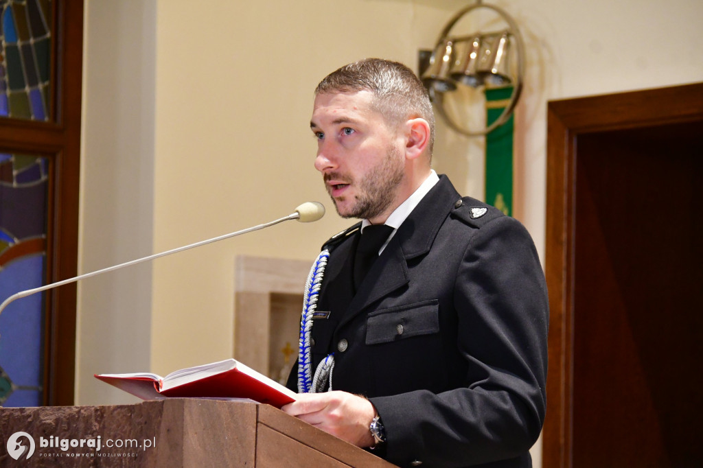 Strażacy gminy Biłgoraj na zaduszkach ku czci zmarłych Druhów