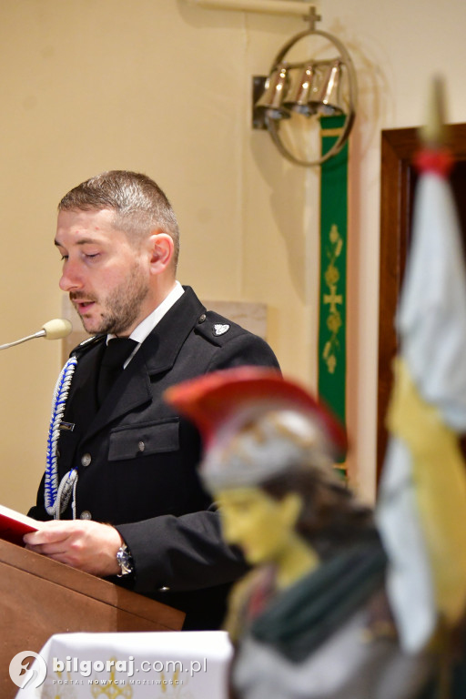 Strażacy gminy Biłgoraj na zaduszkach ku czci zmarłych Druhów