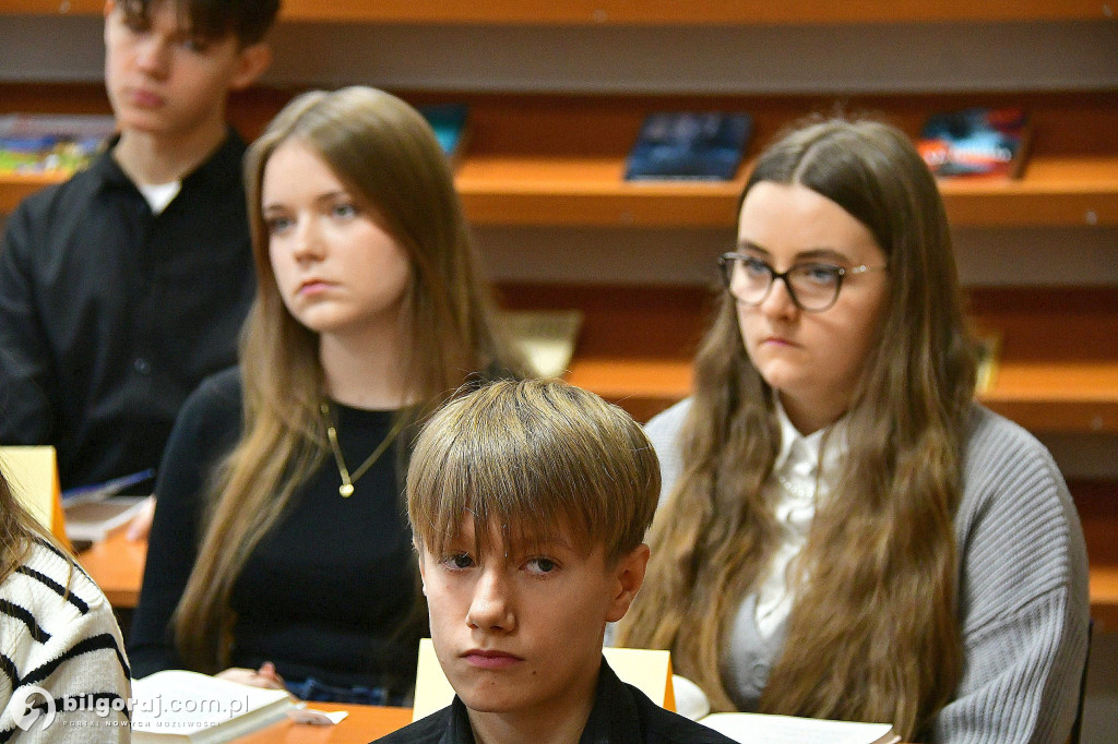 Trwa Powiatowy Konkurs Pięknego Czytania