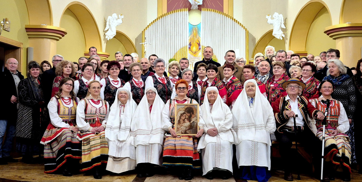 Zespół Jarzębina z Kocudzy, twórca hymnu Euro 2012 świętuje jubileusz