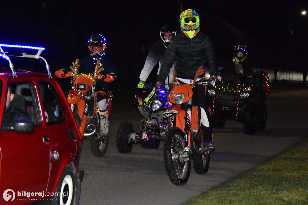 Strażacy i KGW w akcji: Mikołaj na quadzie odwiedził Majdan