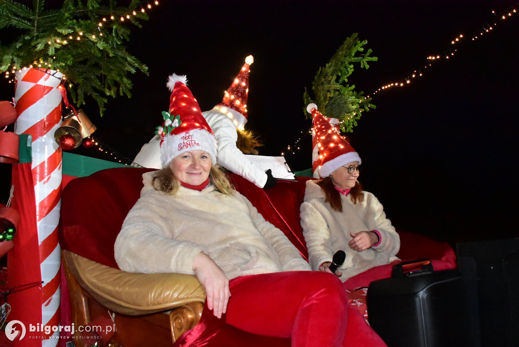 Strażacy i KGW w akcji: Mikołaj na quadzie odwiedził Majdan