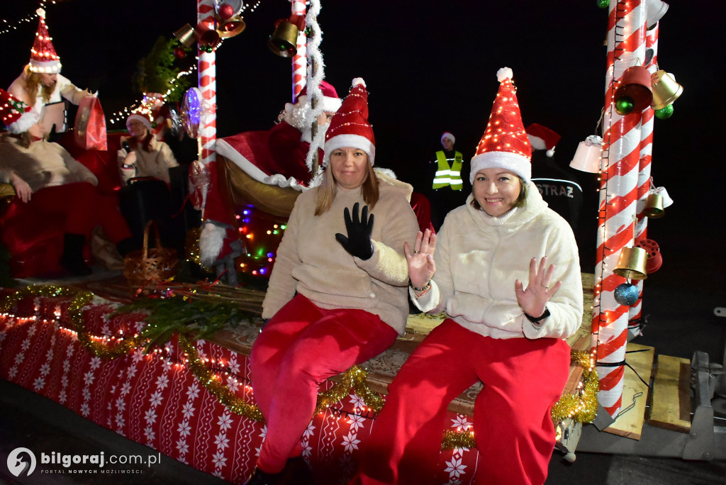 Strażacy i KGW w akcji: Mikołaj na quadzie odwiedził Majdan