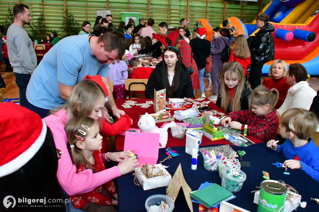 Biłgoraj. Trwają Mikołajki z Medykiem