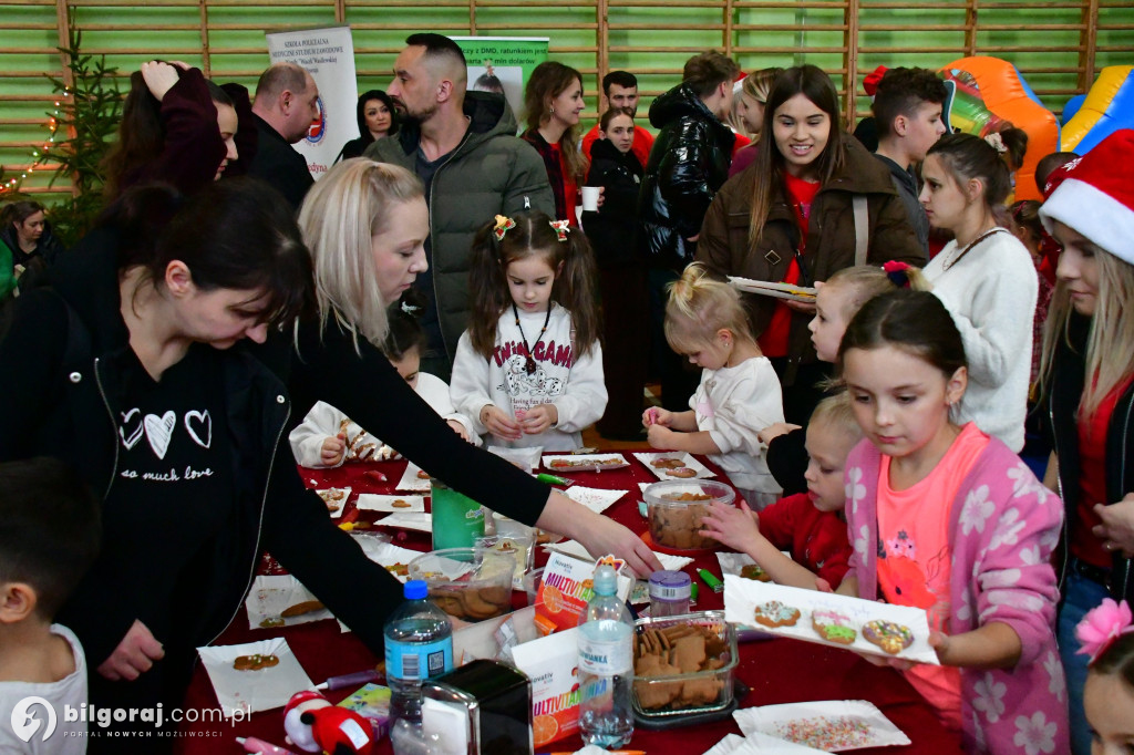 Biłgoraj. Trwają Mikołajki z Medykiem