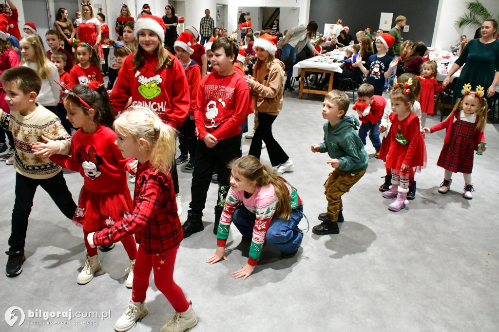 Od ozdób choinkowych po prezenty: Mikołajki w Biszczy
