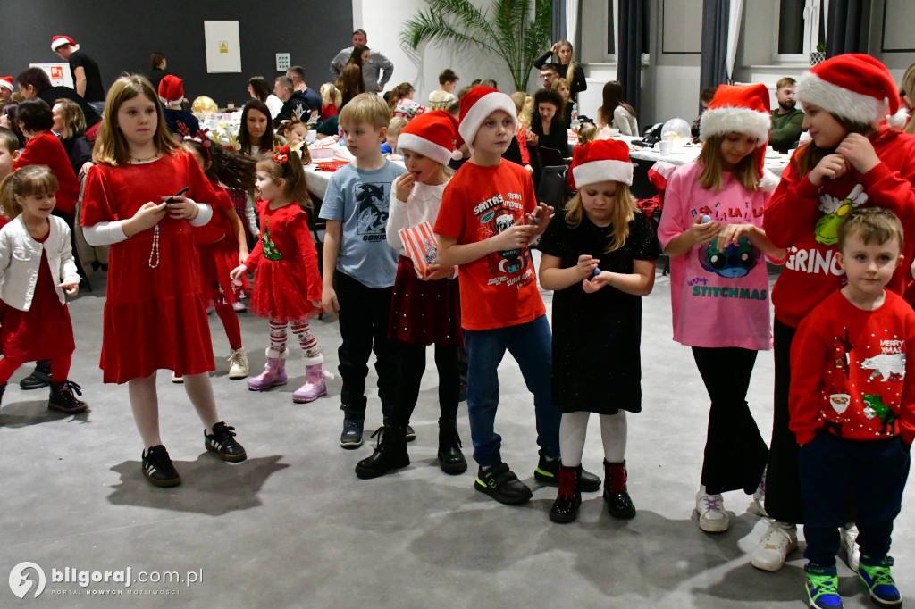 Od ozdób choinkowych po prezenty: Mikołajki w Biszczy
