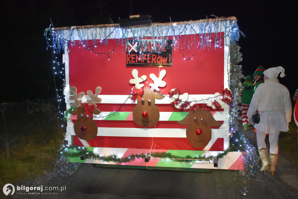 Fabryka zabawek w Dereźni! Mikołaj na platformie odwiedził wioskę