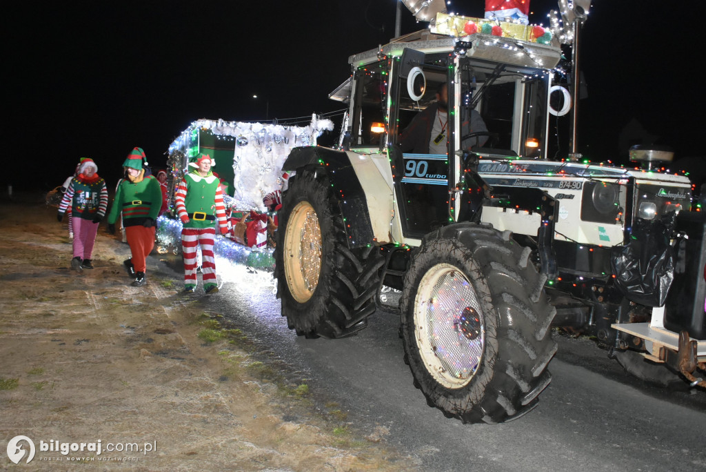 Fabryka zabawek w Dereźni! Mikołaj na platformie odwiedził wioskę
