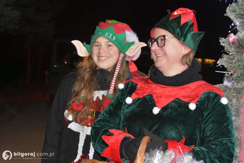Fabryka zabawek w Dereźni! Mikołaj na platformie odwiedził wioskę