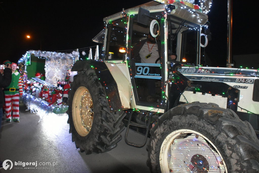 Fabryka zabawek w Dereźni! Mikołaj na platformie odwiedził wioskę