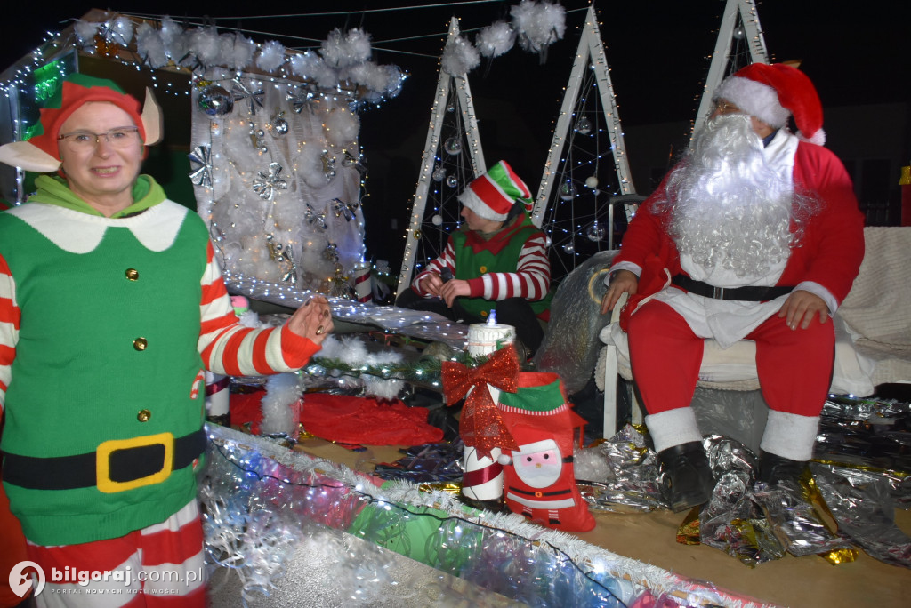 Fabryka zabawek w Dereźni! Mikołaj na platformie odwiedził wioskę