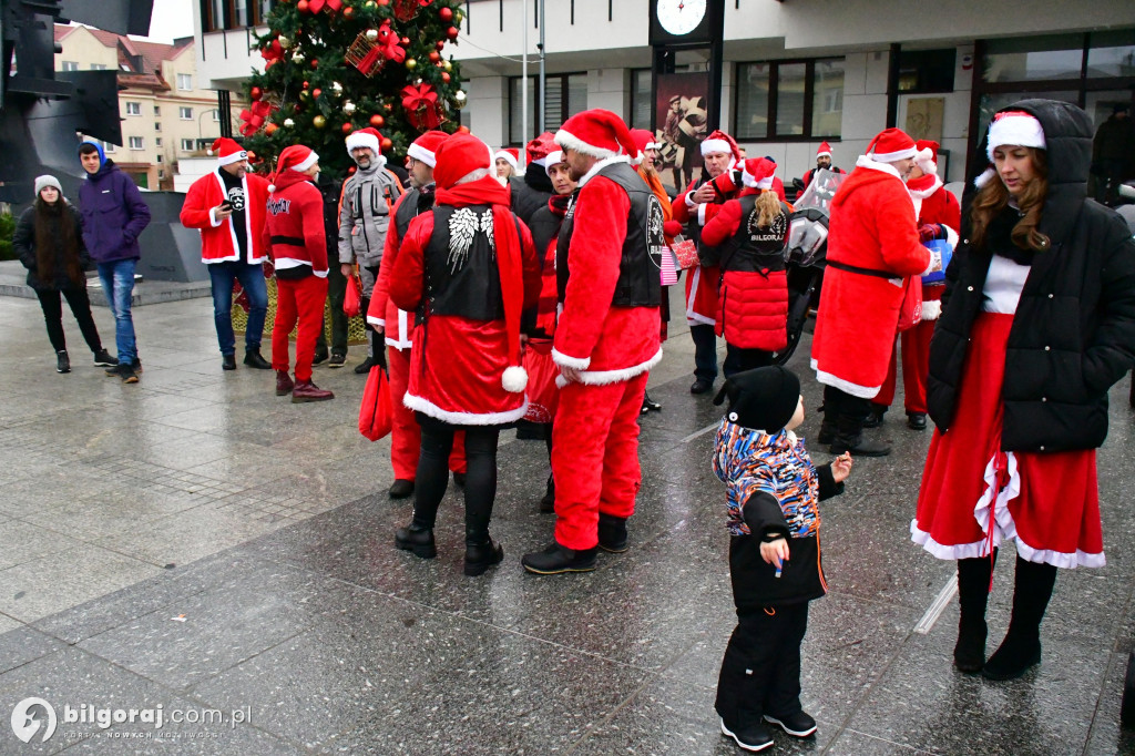 MotoMikołaje 2025 – paczki dla podopiecznych Wioski Dziecięcej i małych pacjentów