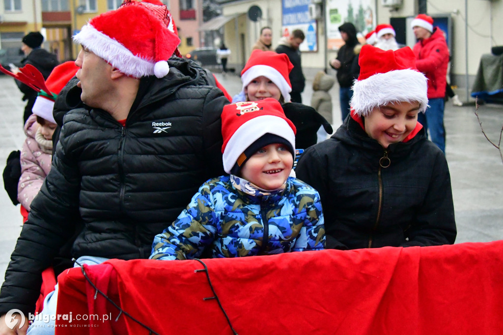 MotoMikołaje 2025 – paczki dla podopiecznych Wioski Dziecięcej i małych pacjentów