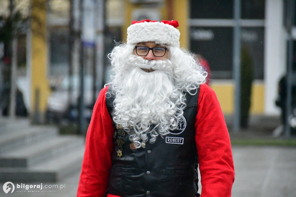 MotoMikołaje 2025 – paczki dla podopiecznych Wioski Dziecięcej i małych pacjentów