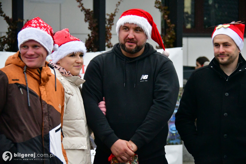 MotoMikołaje 2025 – paczki dla podopiecznych Wioski Dziecięcej i małych pacjentów