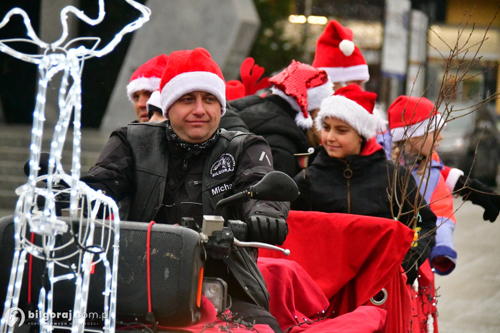 MotoMikołaje 2025 – paczki dla podopiecznych Wioski Dziecięcej i małych pacjentów