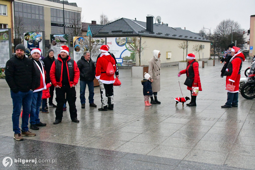 MotoMikołaje 2025 – paczki dla podopiecznych Wioski Dziecięcej i małych pacjentów