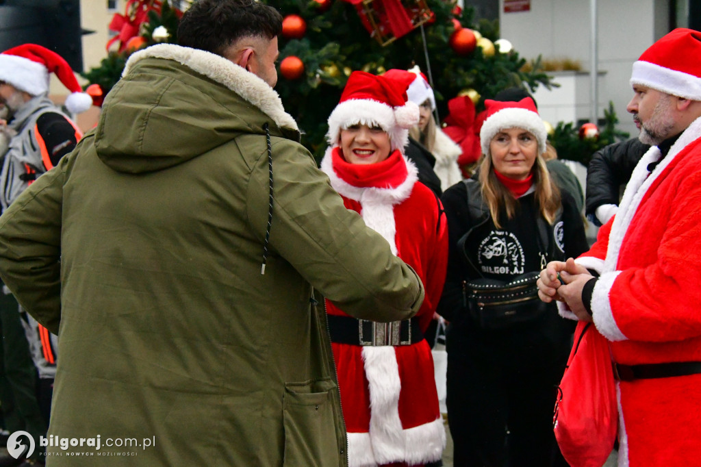 MotoMikołaje 2025 – paczki dla podopiecznych Wioski Dziecięcej i małych pacjentów