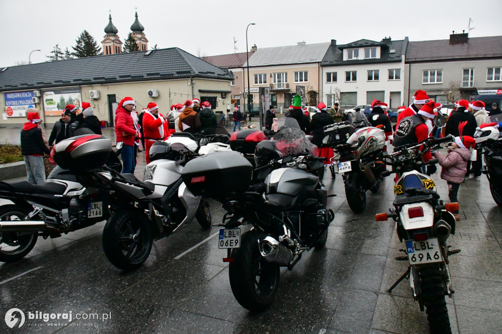 MotoMikołaje 2025 – paczki dla podopiecznych Wioski Dziecięcej i małych pacjentów