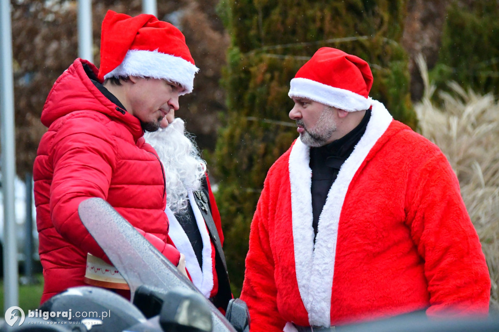 MotoMikołaje 2025 – paczki dla podopiecznych Wioski Dziecięcej i małych pacjentów
