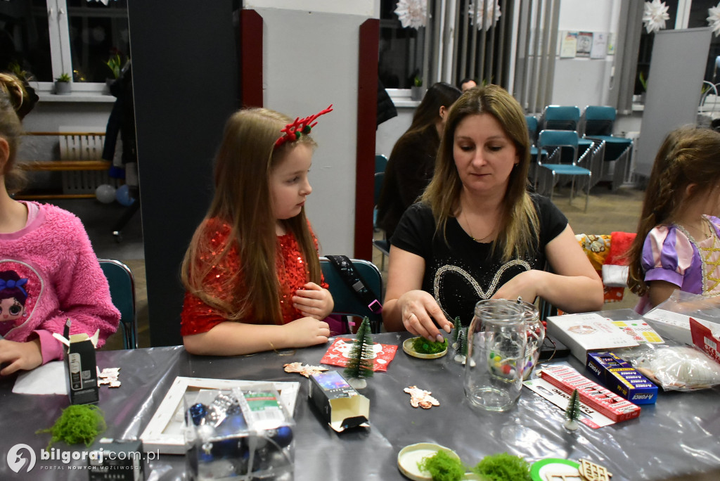 Lampiony, choinka i św. Mikołaj. Świąteczne warsztaty we Frampolu