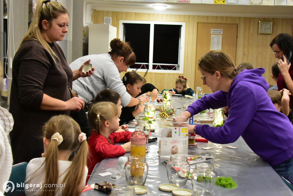 Lampiony, choinka i św. Mikołaj. Świąteczne warsztaty we Frampolu