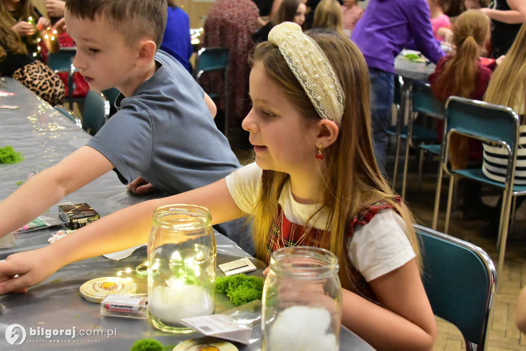 Lampiony, choinka i św. Mikołaj. Świąteczne warsztaty we Frampolu