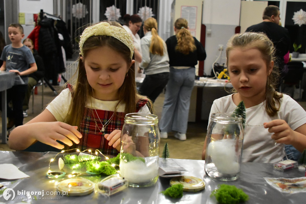 Lampiony, choinka i św. Mikołaj. Świąteczne warsztaty we Frampolu