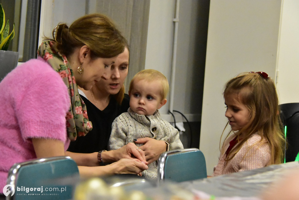 Lampiony, choinka i św. Mikołaj. Świąteczne warsztaty we Frampolu