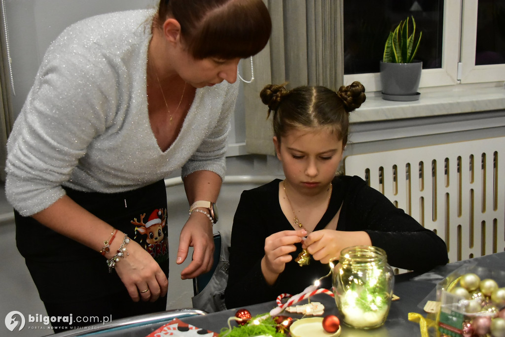 Lampiony, choinka i św. Mikołaj. Świąteczne warsztaty we Frampolu