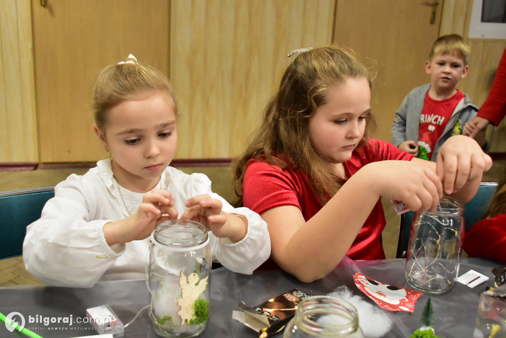 Lampiony, choinka i św. Mikołaj. Świąteczne warsztaty we Frampolu