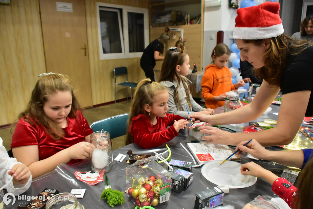 Lampiony, choinka i św. Mikołaj. Świąteczne warsztaty we Frampolu