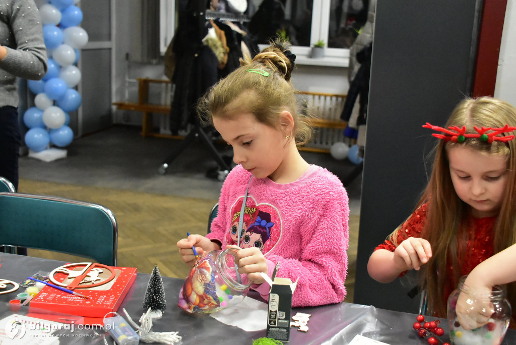 Lampiony, choinka i św. Mikołaj. Świąteczne warsztaty we Frampolu